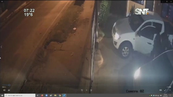 CCTV del momento que era asaltado el empresario - SNT