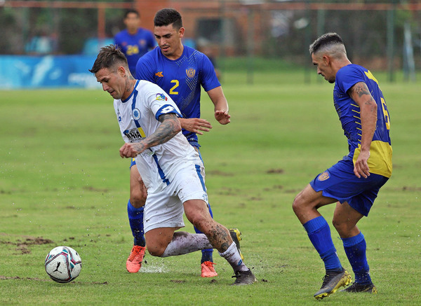 Duelo de necesitados: Sportivo Luqueño y 12 de Octubre se miden desde las 19:30 hs.