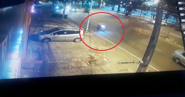 La Nación / Ebrio al volante chocó y mató a motociclista en Asunción