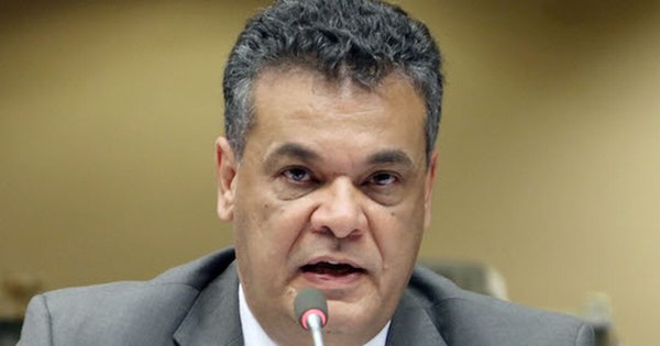 La Nación / Políticos lamentan el fallecimiento del diputado liberal Robert Acevedo