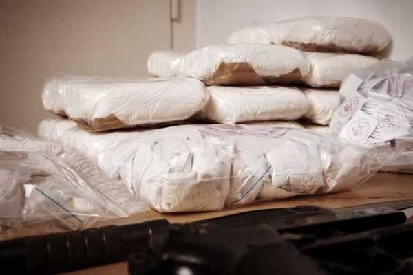Incautan 1 tonelada de cocaína "made in Paraguay" en Costa de Marfil | OnLivePy
