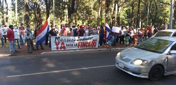 Moradores de finca 66 urgen mensura