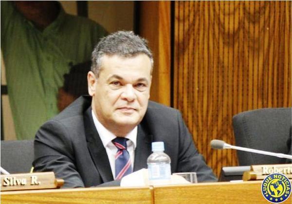 Robert Acevedo, primer congresista fallecido por Covid-19 •