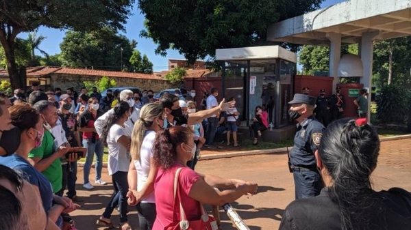 Diario HOY | Aspirantes a la Policía Nacional protestan por ilógica eliminación y piden revisión