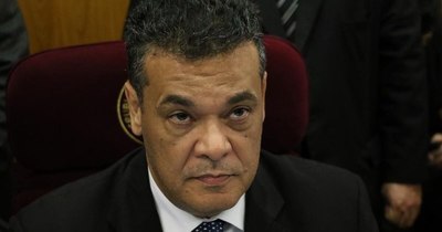 La Nación / Diputado fue uno de los pacientes más graves por COVID-19 que trataron en el Ineram