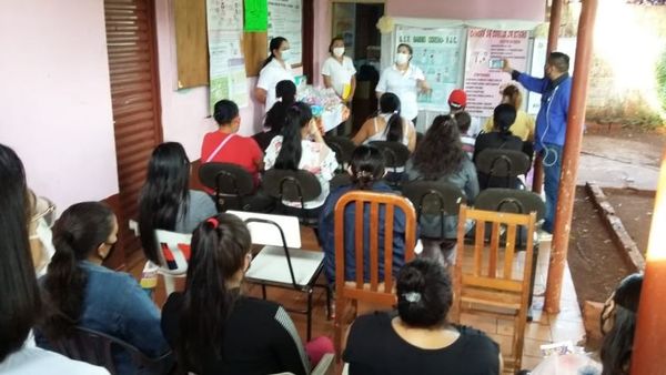 Unidad de Salud realiza actividades de Club de madres