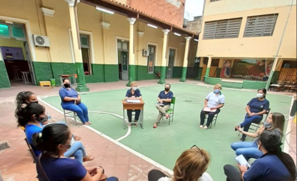 Diario HOY | Clases deben iniciar y docentes que no se presenten serán sancionados