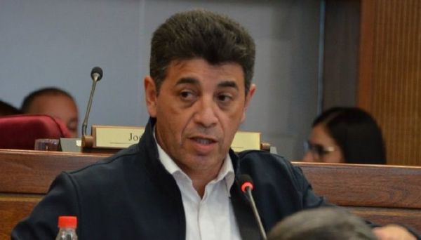 “Robert Acevedo fue quien impidió la enmienda constitucional”, resalta senador