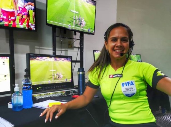 Nancy Fernández, embajadora del arbitraje femenino - APF