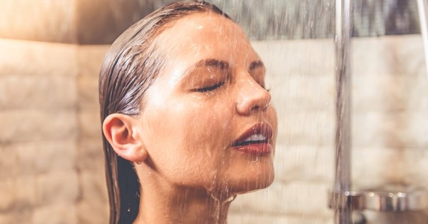 Nunca te bañes con agua caliente después del ejercicio: Debe estar templada o fría - C9N