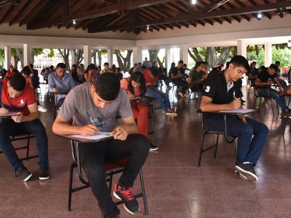 Postulantes a policías se manifestaron para exigir anular examen médico