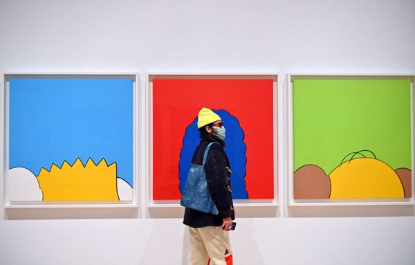 Las obras del famoso artista callejero Kaws llegan a un gran museo de Nueva York