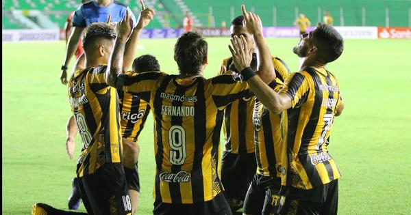 Copa Libertadores: Costas y varios jugadores del legendario, en el once ideal