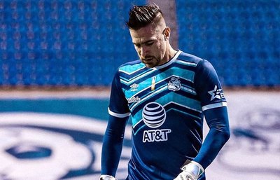 Antony Silva derrotó al Necaxa pero salió lesionado en la victoria
