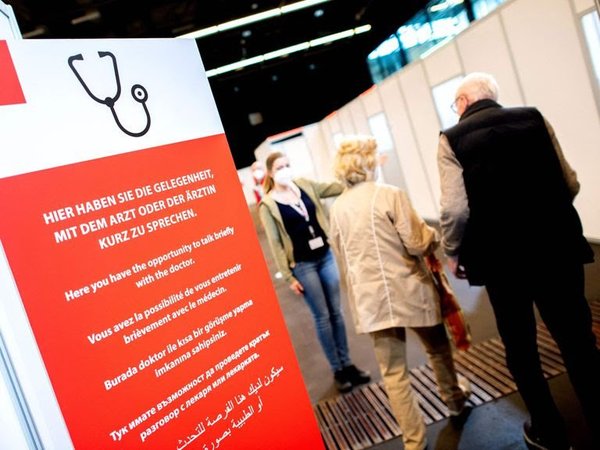 Alemania cambiará recomendación que limita uso de vacuna de AstraZeneca