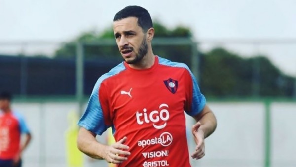 Marcelo Palau se desvinculó oficialmente de Cerro Porteño y se puso la camiseta de Sportivo Luqueño - Megacadena — Últimas Noticias de Paraguay