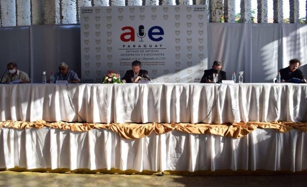 Diario HOY | AIE Paraguay: Reeligen a Pablo Agüero como presidente