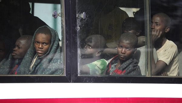 Liberan a niños secuestrados en escuela de Nigeria