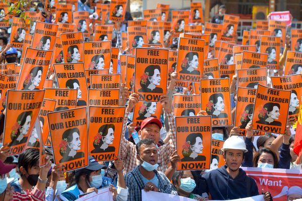 Violenta represión de manifestaciones en Birmania deja al menos tres muertos - Mundo - ABC Color