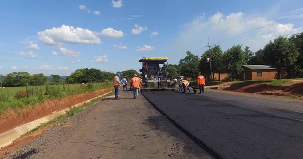 La Nación / Avanza obra con base de concreto asfáltico