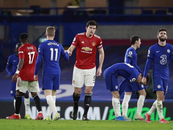 Chelsea y United se conforman con lo mínimo