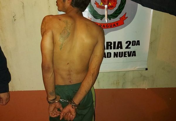 Detienen a presunto adicto que hirió a joven