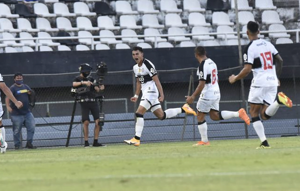 Olimpia se lleva el clásico y sube a la punta del Apertura - Noticiero Paraguay