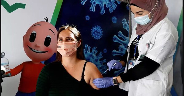 La Nación / Israel vacunará a los palestinos