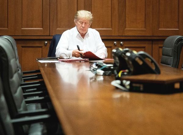 Trump coquetea con postularse en 2024 en su vuelta a escena - Mundo - ABC Color