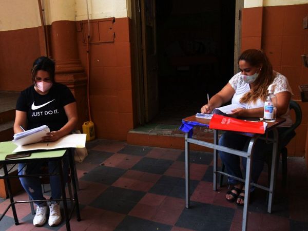 Denuncian que escuelas no tienen recursos ni kits a un día del retorno