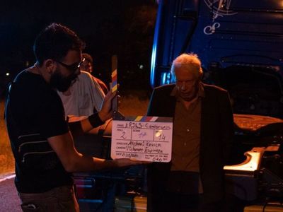 El regreso de las sombras arranca  con la historia de Camioneros