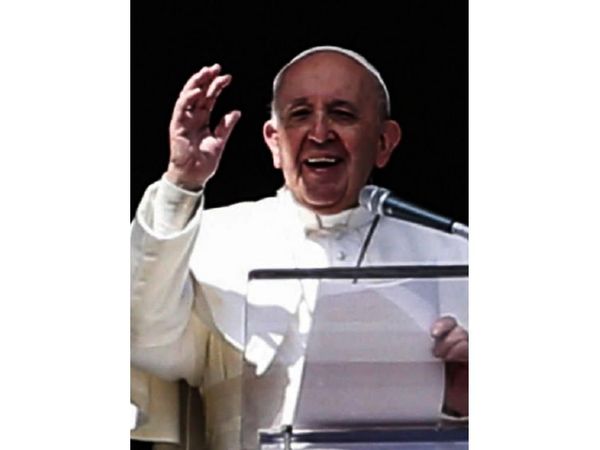 Papa condena “vil secuestro” de adolescentes en Nigeria