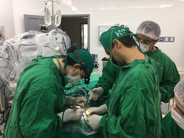 Clínicas es el único hospital público donde se realizan implantes cocleares - Nacionales - ABC Color