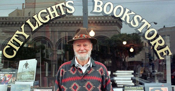 La Nación / Muere el poeta Lawrence Ferlinghetti, pilar de la generación beat