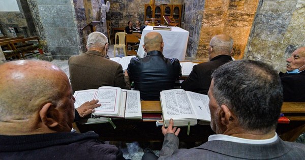 La Nación / Para los cristianos de Irak, más vale añorar el país que morir en él