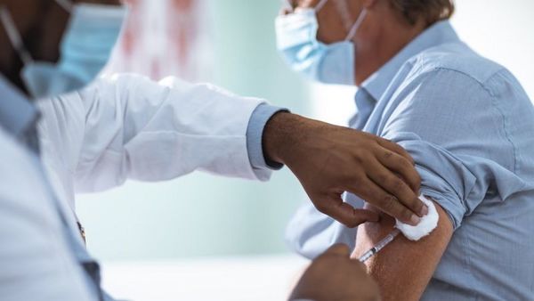 Estados Unidos aprueba vacuna de una sola dosis contra el Coronavirus | Radio Regional 660 AM