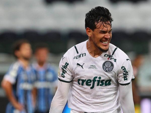 Gustavo Gómez da triunfo al Palmeiras con un golazo