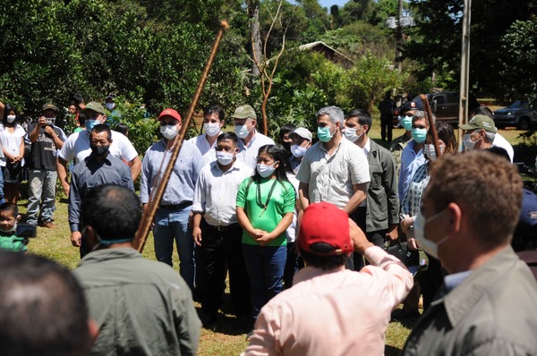 Laboriosa comunidad Aché de Puerto Barra de Naranjal inicia cosecha de soja