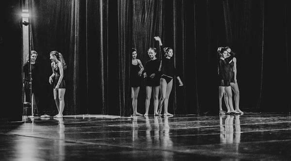 Diario HOY | Primera escuela de ballet en Paraguay reconocida por la Royal Academy of Dance