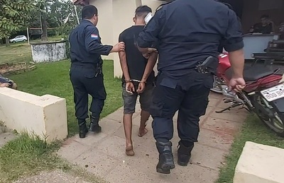 Tras persecución logran aprehensión de presunto autor de robo de motocicleta – Prensa 5