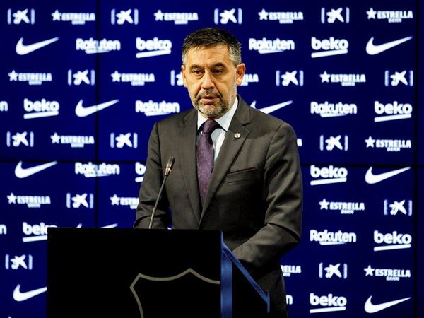 Los Mossos detienen a Josep Maria Bartomeu y registran las oficinas del Barça