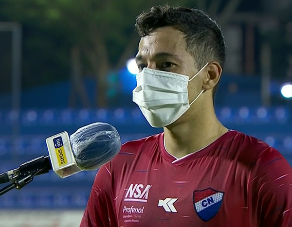Carlos Arrúa lamenta la desatención en el gol de Guaireña