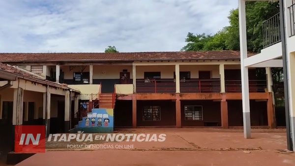 OBRAS EN LA ESCUELA NUEVA ESPERANZA: ACUERDAN CONSTRUCCIÓN DE AULAS Y SANITARIOS