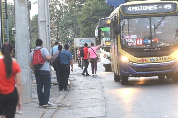 Crónica / Se viene suba del pasaje y hendy hína