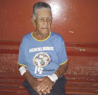 Crónica / Mujer corajuda defendió a su abuelo de cuchillero