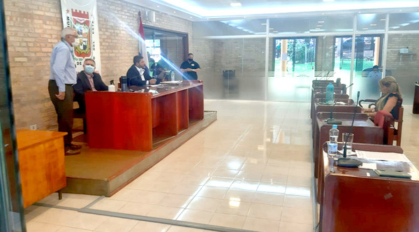 Junta debe tratar sobre cobro en el Estacionamiento del Este
