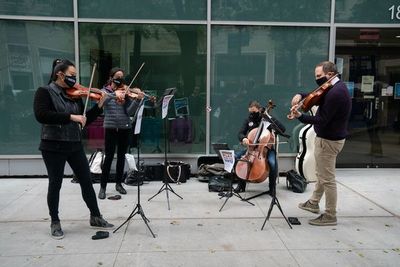 Filarmónica de Viena al rescate: la orquesta se solidariza con los músicos del MET