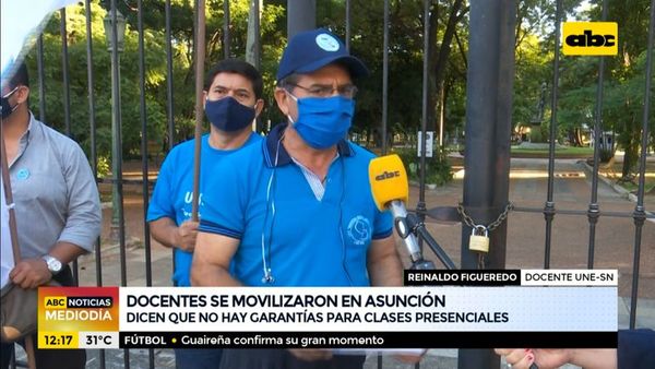 Docentes se movilizaron en Asunción por falta de garantías para clases presenciales - ABC Noticias - ABC Color