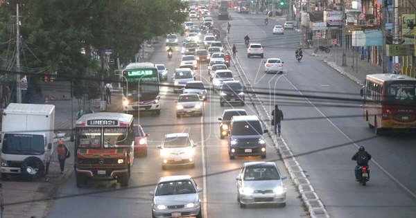 La Nación / Cetrapam anuncia paro total del transporte público por 48 horas desde el lunes 8 de marzo