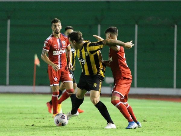 Sustituyen al árbitro principal de Guaraní-Royal Pari